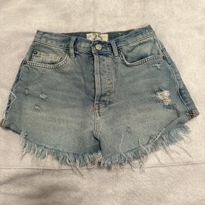Free people jean shorts. Size 25